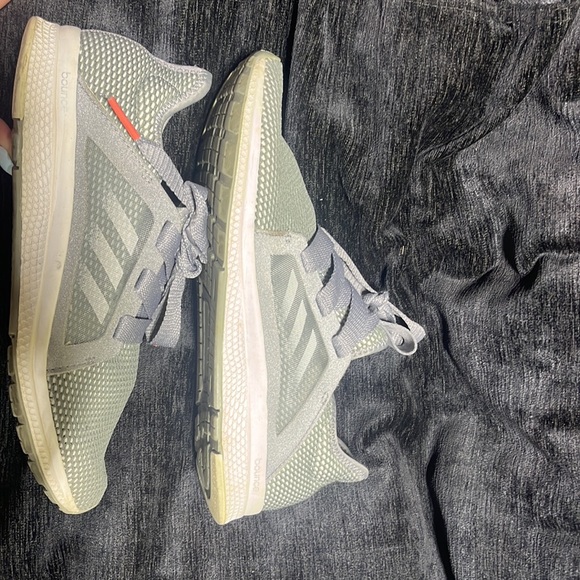 adidas running shoes - Picture 2 of 7